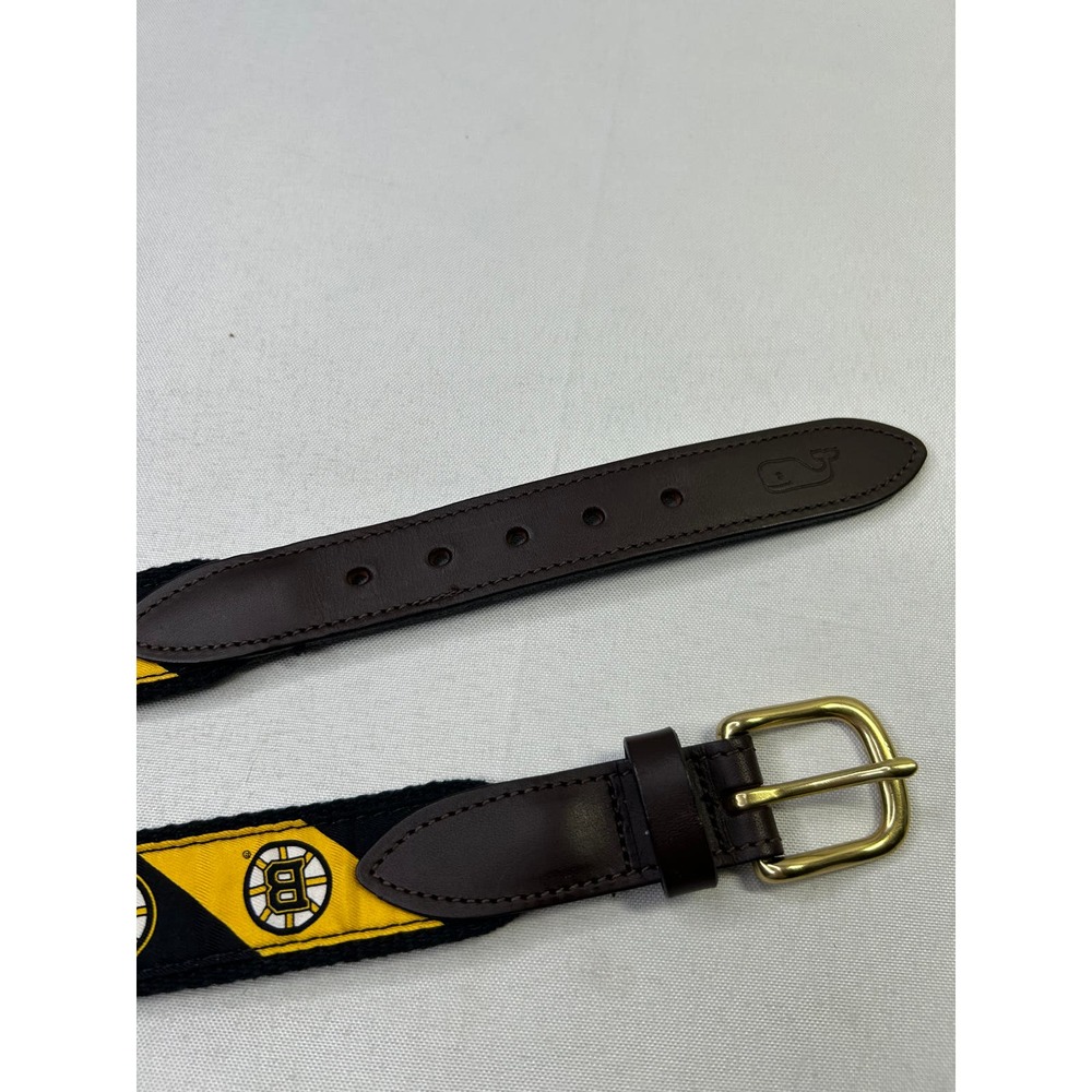 Vineyard Vines Boston Bruins Cloth and Leather Belt Size 28 - Picture 3 of 5